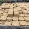Đá Cubic Vàng Bình Định Chẻ Tay